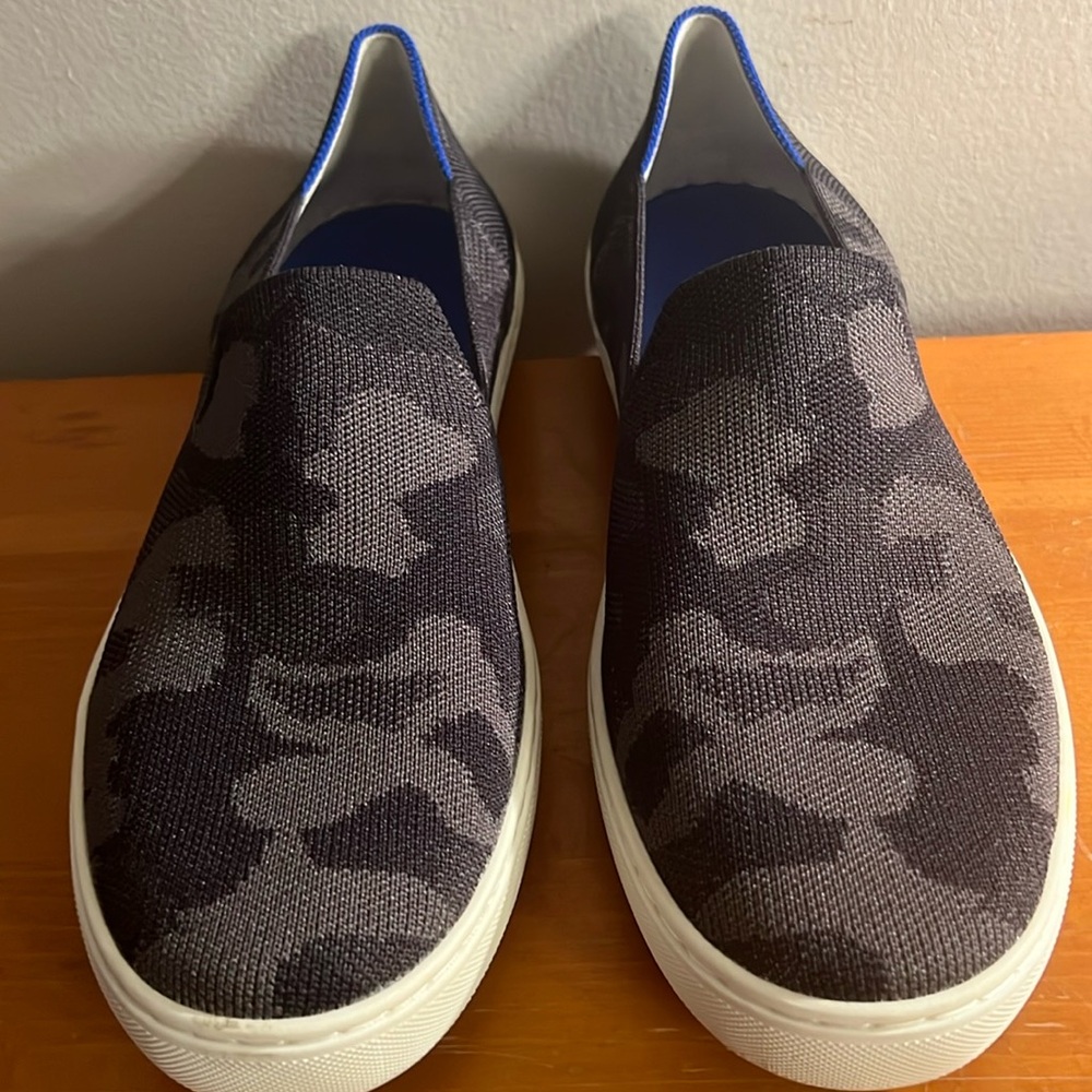 PRICE FIRM🚨 Rothy’s Gray Camo Sneakers 9.5 - Picture 1 of 9